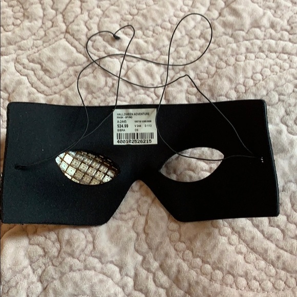 Halloween Masks, male and female - Picture 3 of 3